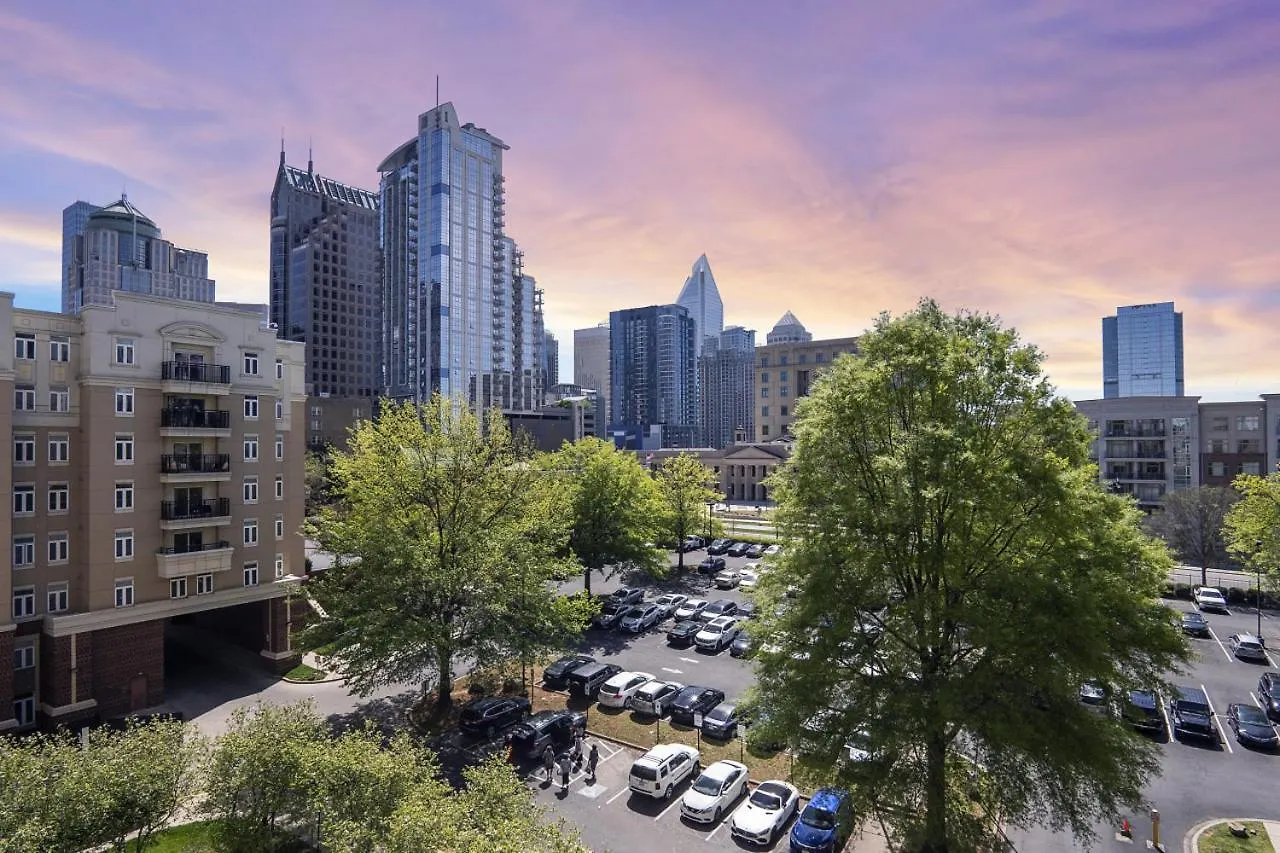 Cozy Urban Getaway - Free Parking, Gym, Stadium Charlotte 0*,  USA