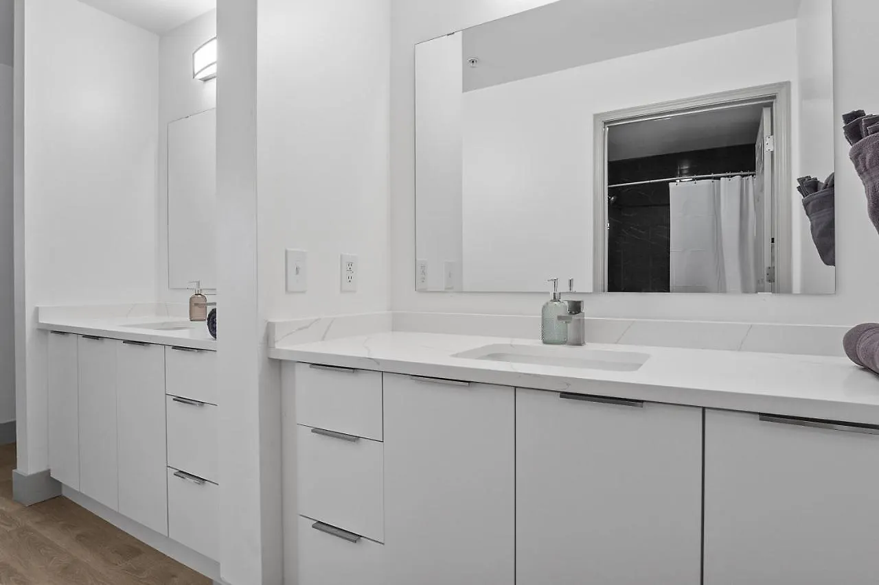 Cozy Urban Getaway - Free Parking, Gym, Stadium Charlotte
