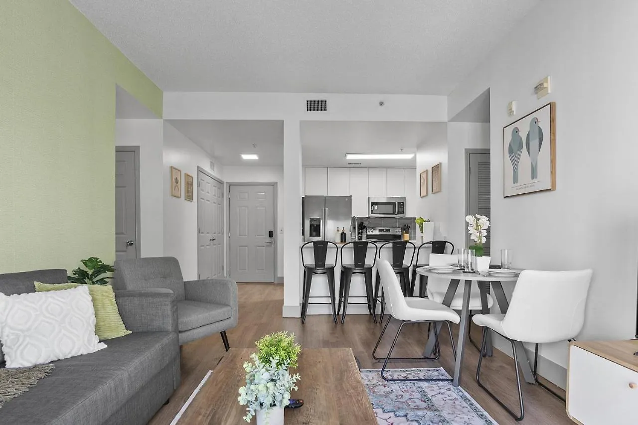 Cozy Urban Getaway - Free Parking, Gym, Stadium Charlotte 0*,  USA