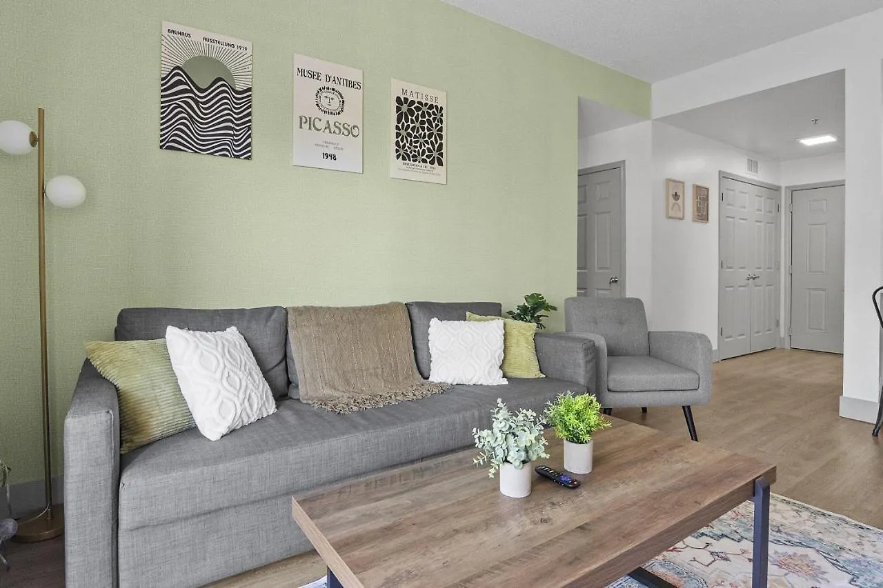 Cozy Urban Getaway - Free Parking, Gym, Stadium Charlotte